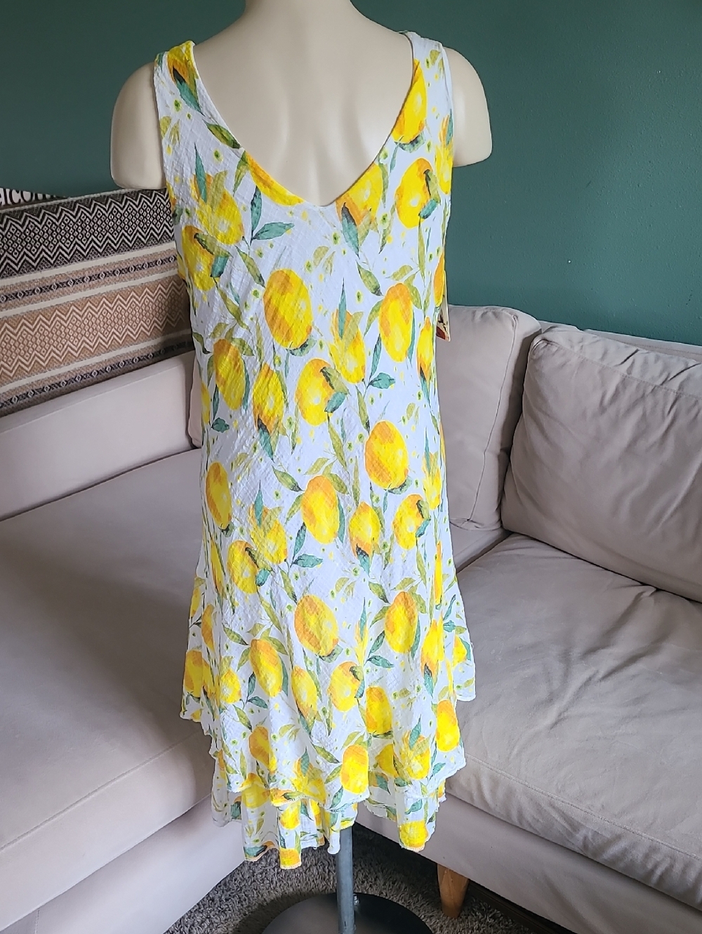 Lemon Print Sleeveless V-Neck Dress - Picture 3 of 9
